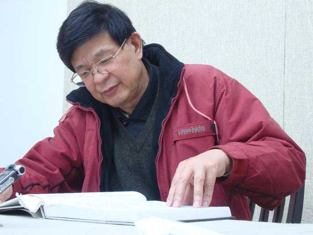 四川省书法家协会名誉主席何应辉：挥洒翰墨书人生