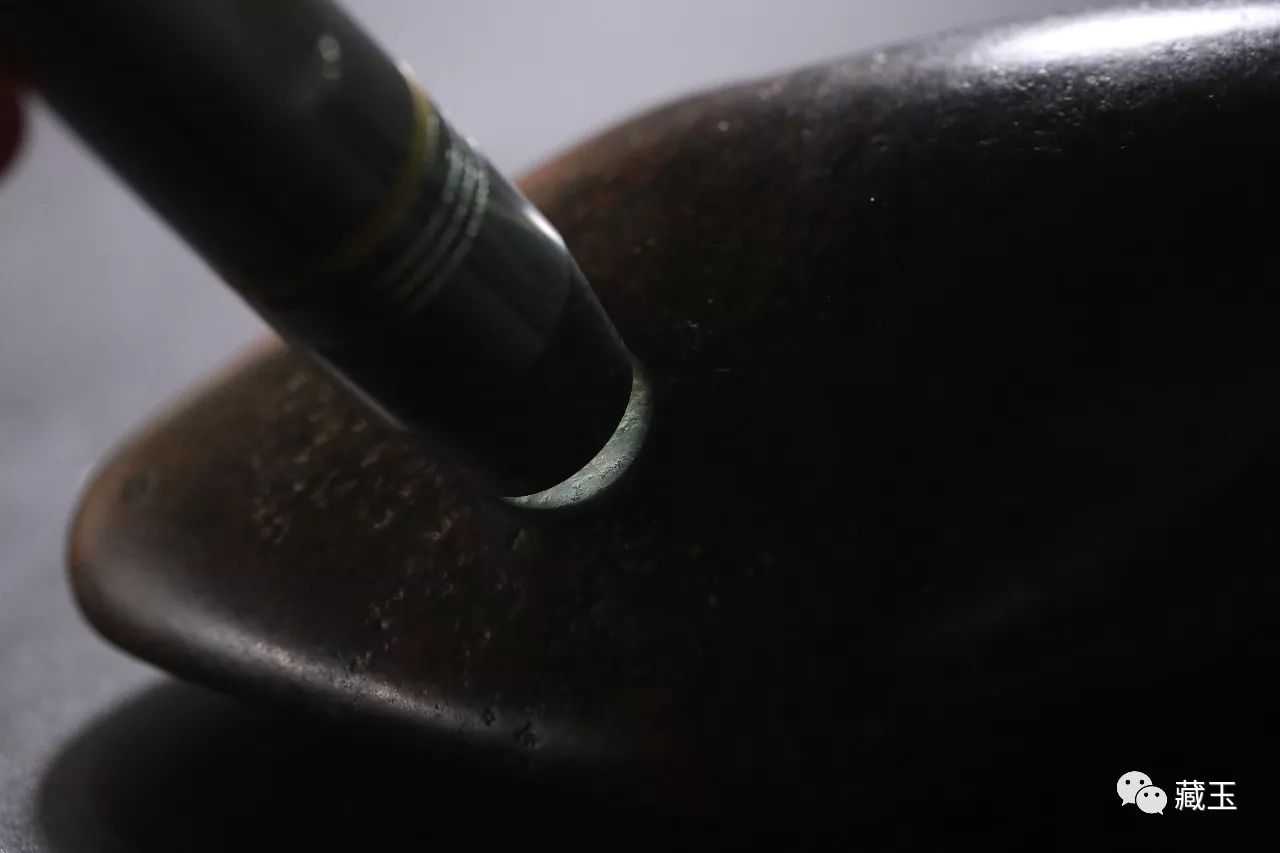石头里到底能切出羊脂玉吗？