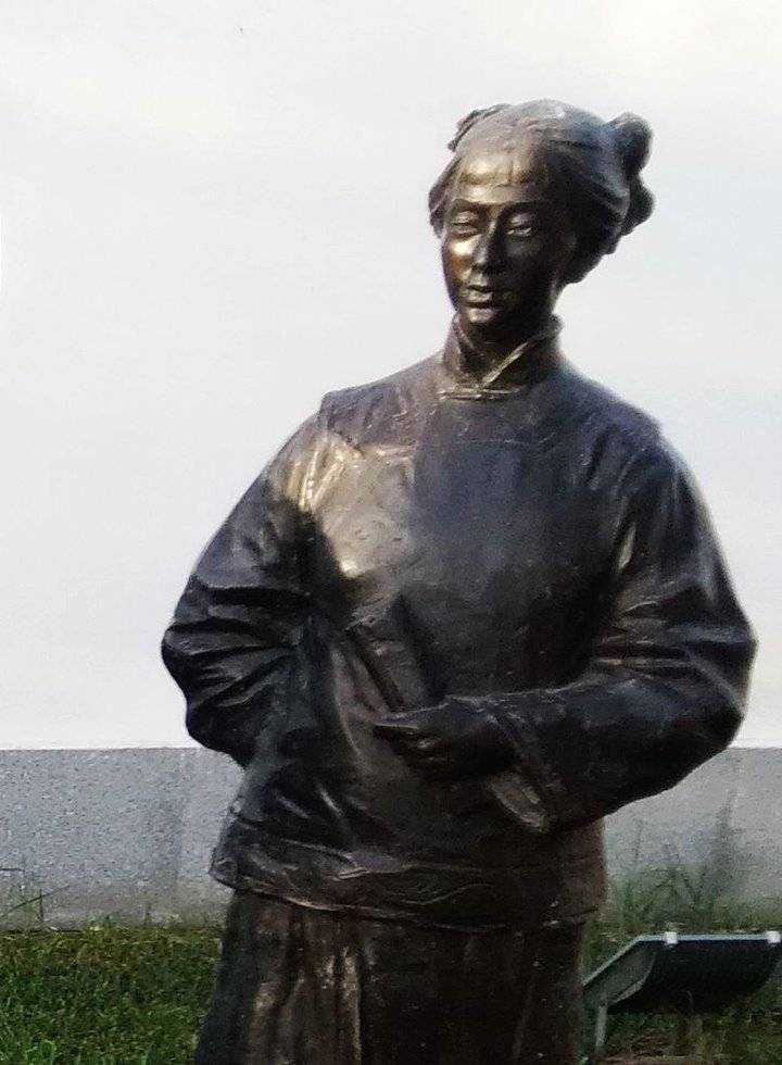 一块石碑的出土与名震齐鲁的清代女诗人郝秋岩