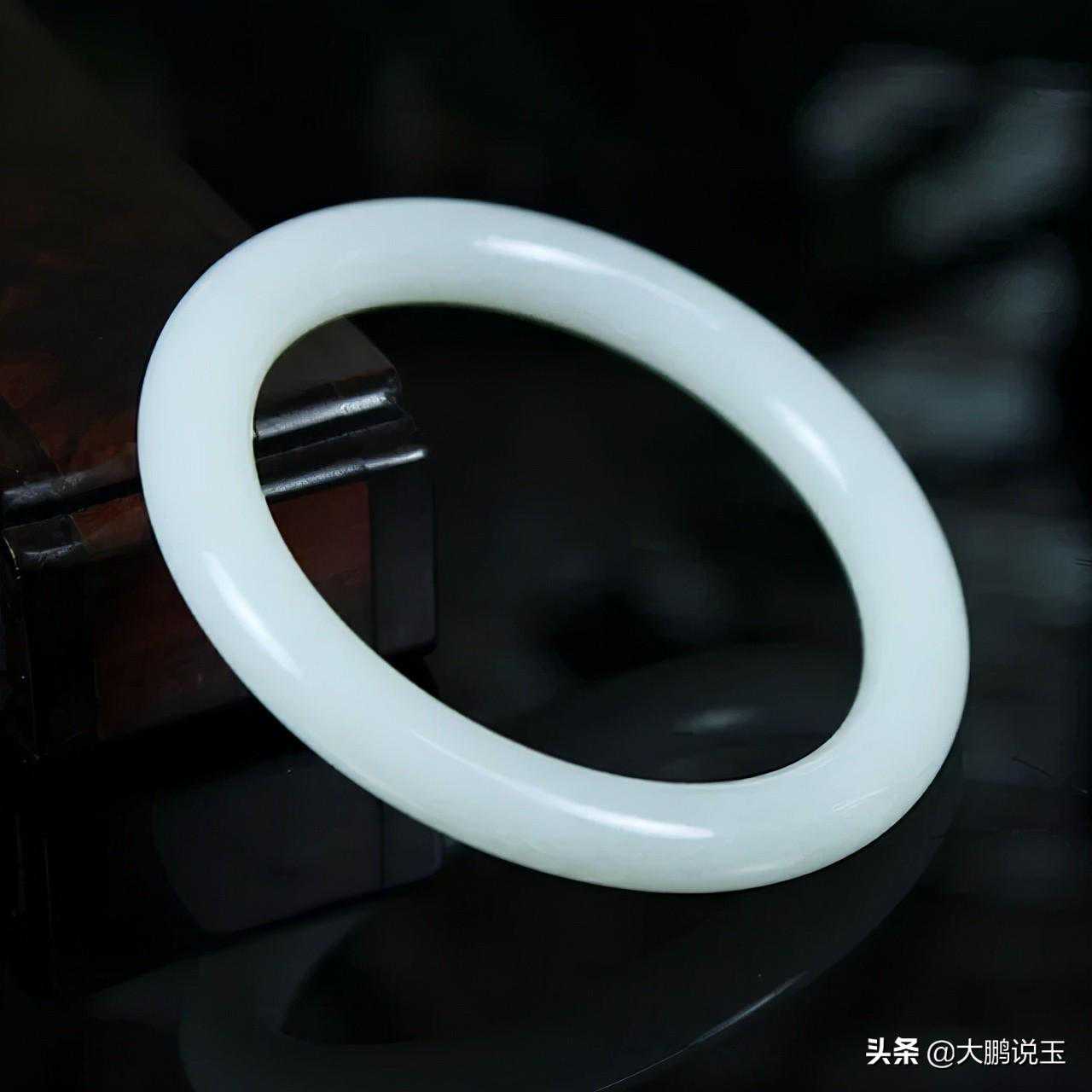 如何选择适合你的手镯圈口？记得收藏