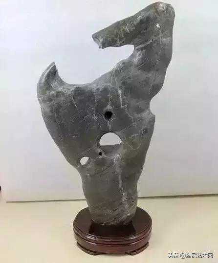 十大名家画笔下的牡丹大比拼，你喜欢谁的？