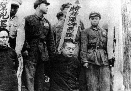 1953年，特务黄茂才被判死刑，临刑前大喊：我为江姐做了很多事