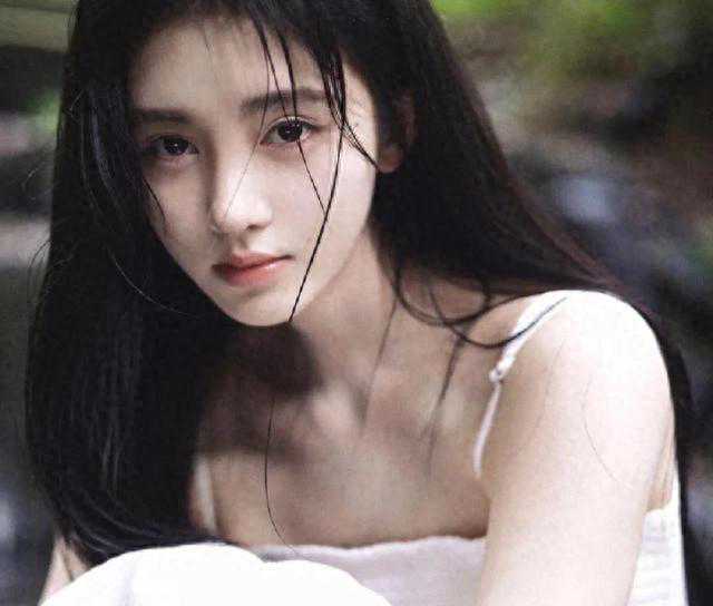 白鹿于正的瓜？鞠婧祎急了？田曦薇掉队？丁禹兮被嫌弃的一生？