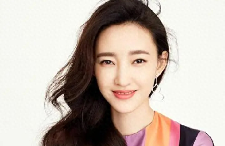 王丽坤与他同居8年，把最好的青春都给了他，他却转身和别人结婚