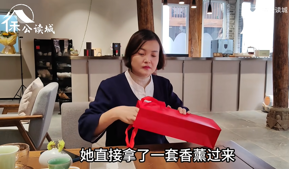 重庆酷似教堂“故院”，内中别有洞天，前台女生还送我一份惊喜