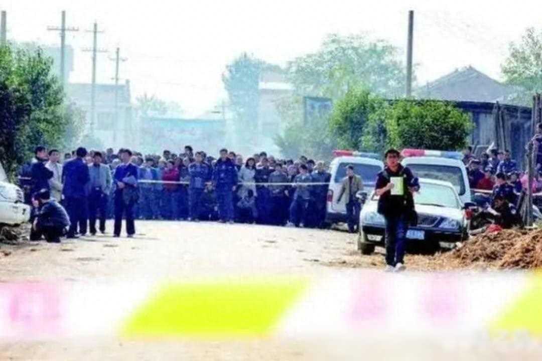 为报父仇竟残杀13人，1999年新邵县“8·31”特大杀人案